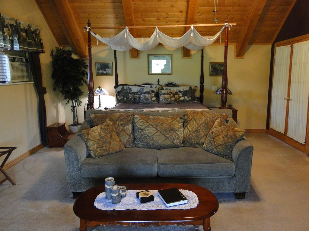 باغوسا سبرينغز Elkwood Manor Bed & Breakfast الغرفة الصورة